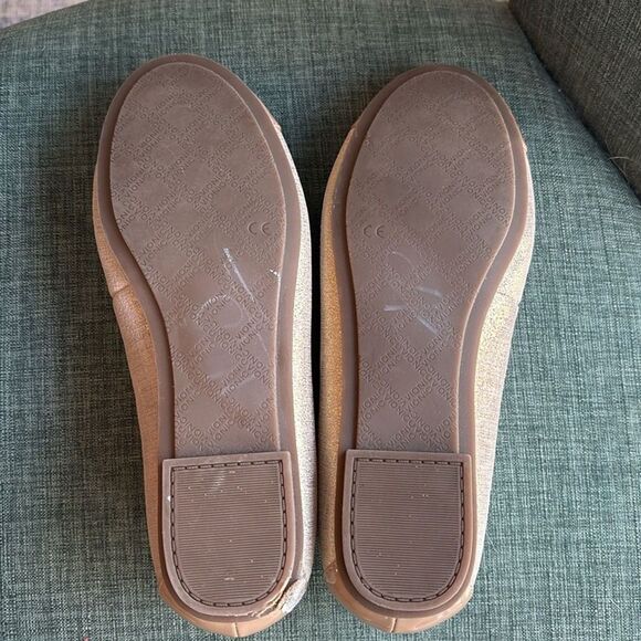 Vionic Women Minna neutral metallic ballet flat comfort shoe Beige Gold 7.5 READ - Picture 13 of 14